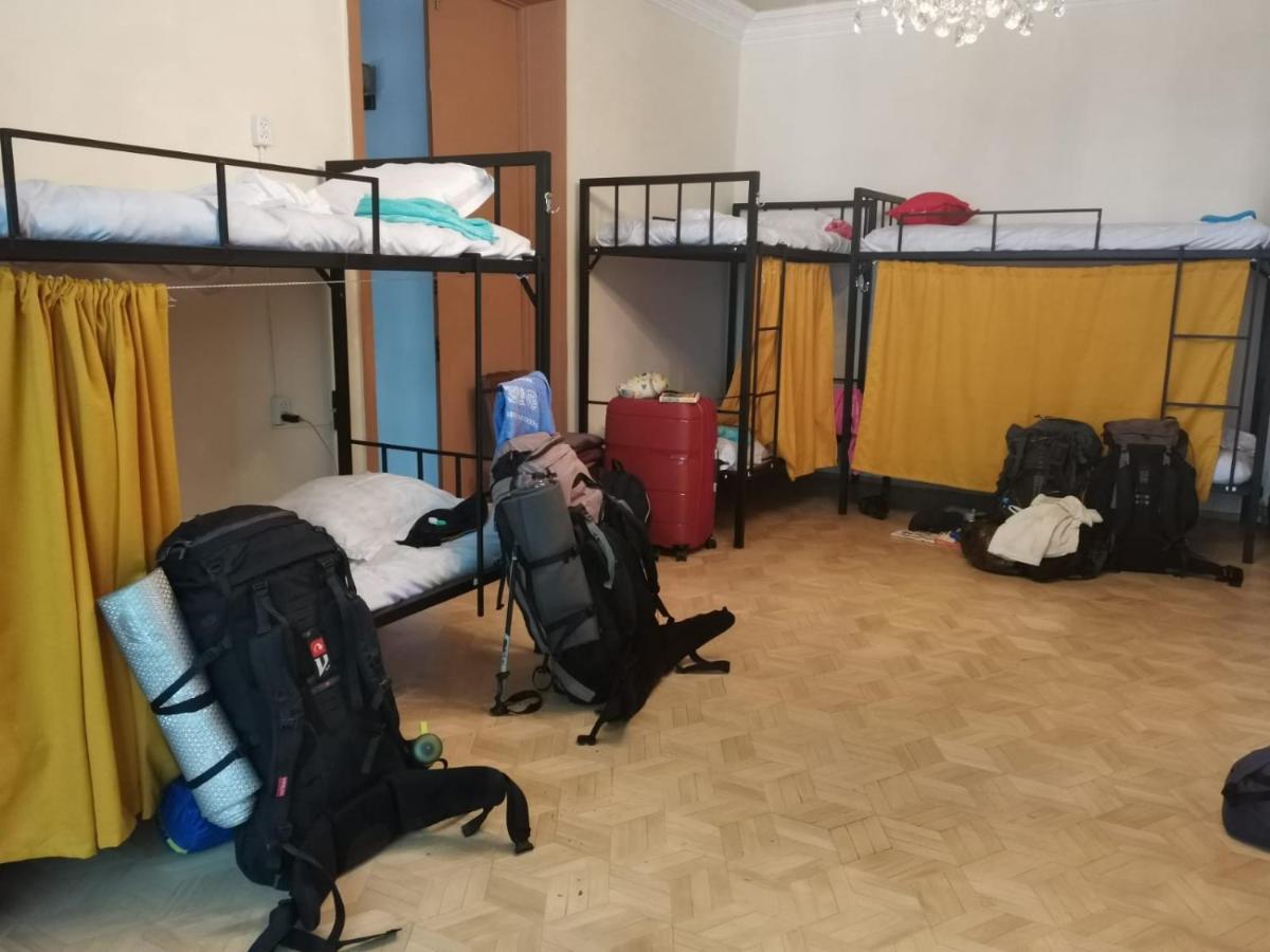European Backpackers Hostel Tiflis Dış mekan fotoğraf
